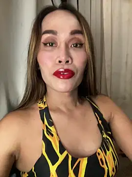 RomanticPearlTS online show from May 23, 1:32 pm