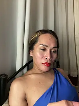 RomanticPearlTS online show from February 17, 1:52 pm