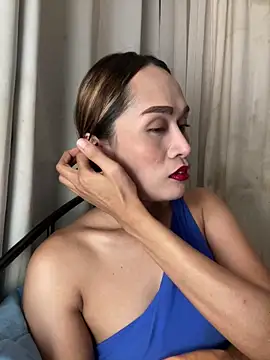 RomanticPearlTS online show from April 7, 1:13 pm