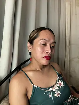 RomanticPearlTS online show from March 13, 11:59 am