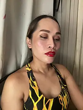 RomanticPearlTS online show from May 19, 2:02 pm