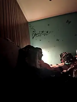 Snapshot of Junani2231 chatting on February 10, 1:48 am Junani2231 online show from February 10, 1:48 am