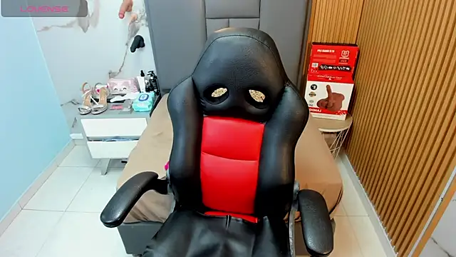 Isisleroy1 online show from January 14, 2:37 am