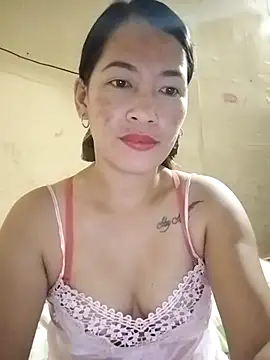 wildxxxGia online show from October 23, 5:00 pm