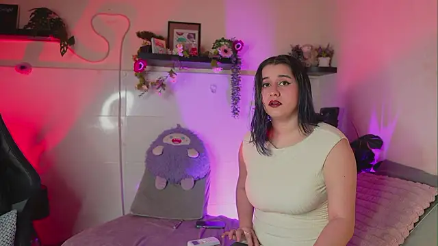 Lana Herondale online show from March 6, 3:23 am