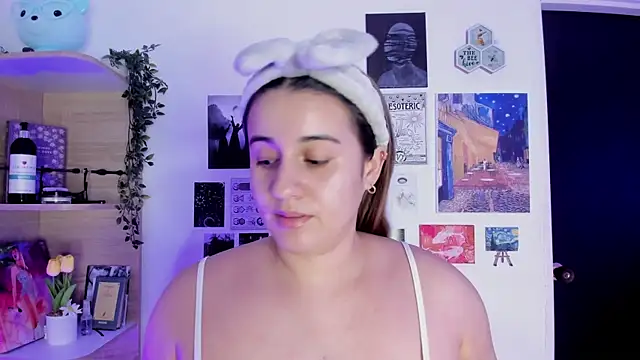 Snapshot of Lana_Herondale chatting on October 5, 9:05 pm Lana Herondale online show from October 5, 9:05 pm