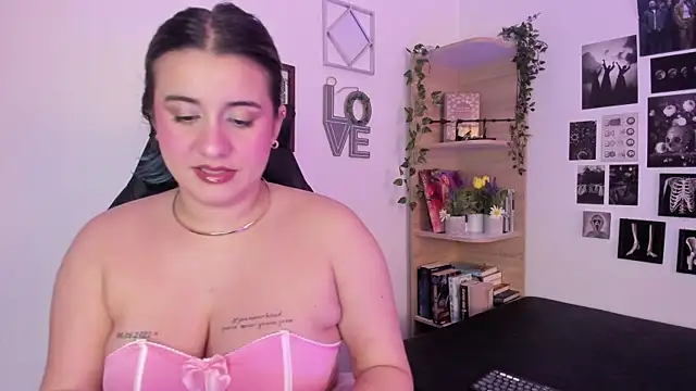 Lana Herondale online show from October 31, 9:43 pm