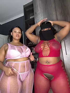 Thick Ass Barbiie online show from February 19, 7:33 pm