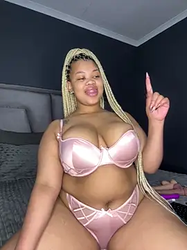 Snapshot of Thick_Ass_Barbiie chatting on September 22, 5:19 pm Thick Ass Barbiie online show from September 22, 5:19 pm