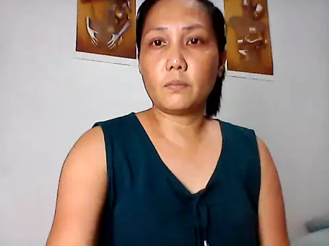 nhayasquirt online show from November 18, 9:23 am