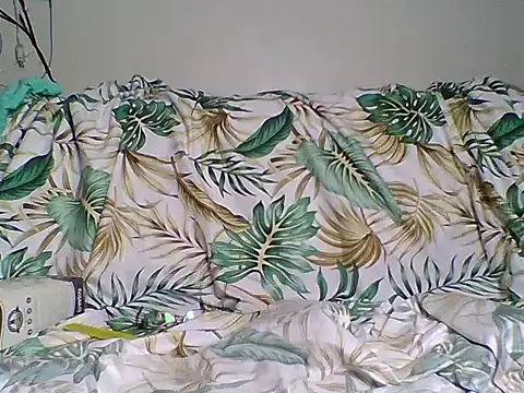 nhayasquirt online show from April 28, 7:40 pm