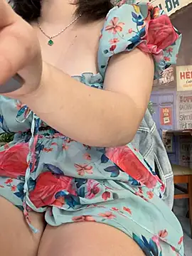 Bonnie-2k online show from February 28, 4:23 am