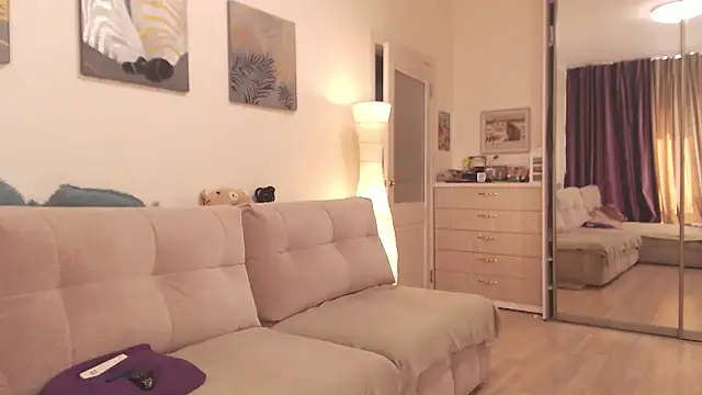 AlisaDeluxe online show from June 18, 3:27 am