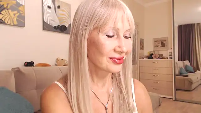 AlisaDeluxe online show from November 30, 2:34 am