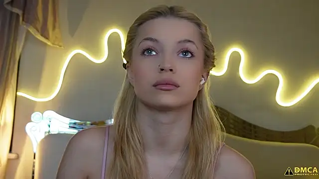 kellypeachcake online show from November 23, 5:17 am