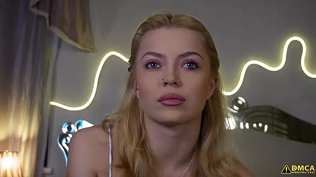 kellypeachcake online show from November 12, 5:22 am