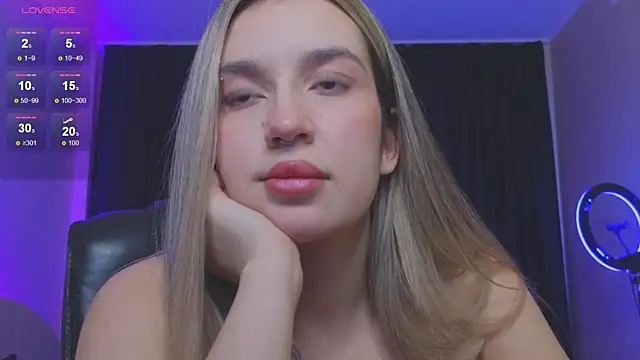 RoxyChill online show from November 21, 8:52 pm