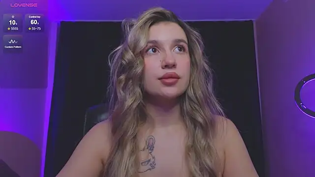 RoxyChill online show from December 4, 11:26 pm