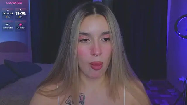 RoxyChill online show from September 16, 9:05 pm