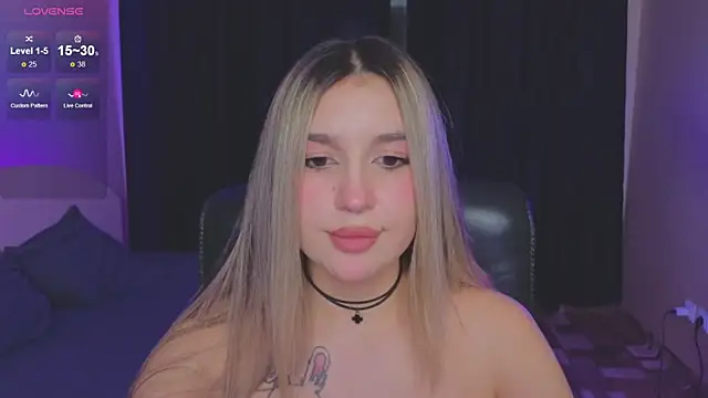 RoxyChill online show from October 13, 7:37 pm