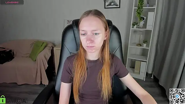 Snapshot of Mia_E1fie chatting on November 4, 9:57 am Mia E1fie online show from November 4, 9:57 am