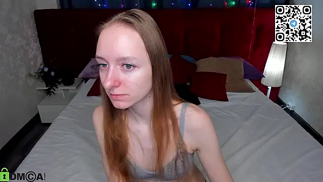 Mia E1fie online show from March 21, 12:01 am