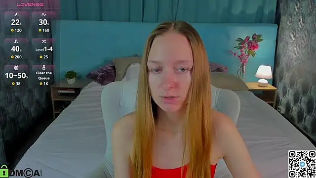 Snapshot of Mia_E1fie chatting on October 10, 9:10 am Mia E1fie online show from October 10, 9:10 am