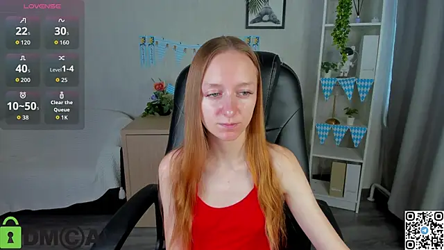 Snapshot of Mia_E1fie chatting on October 11, 6:03 am Mia E1fie online show from October 11, 6:03 am