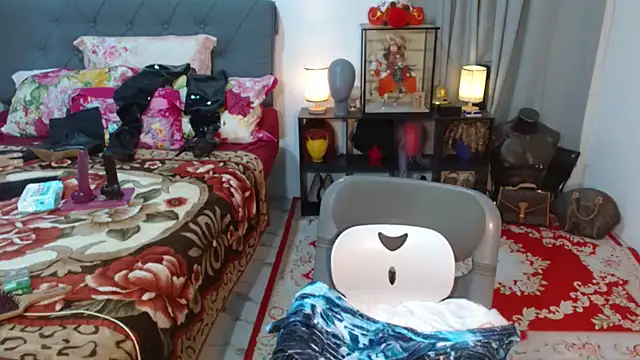 LustfullVelindaks online show from October 12, 9:10 am