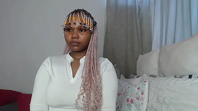 DarrkDeeva68 online show from December 1, 1:45 pm