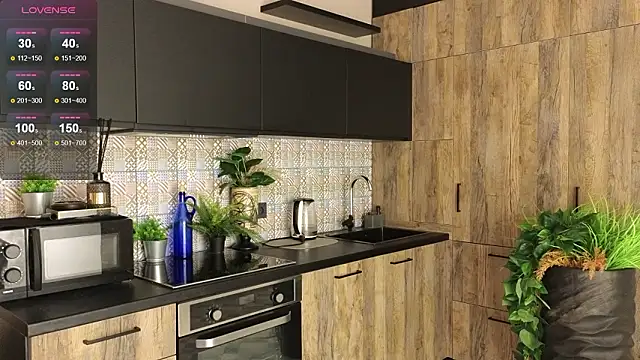 DebiHenks online show from February 5, 5:09 pm