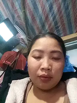 PhamPhung online show from February 1, 11:58 pm