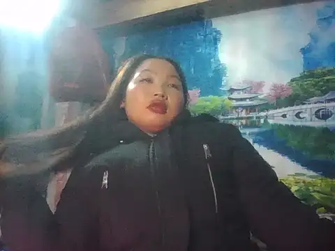 PhamPhung online show from January 9, 1:29 pm