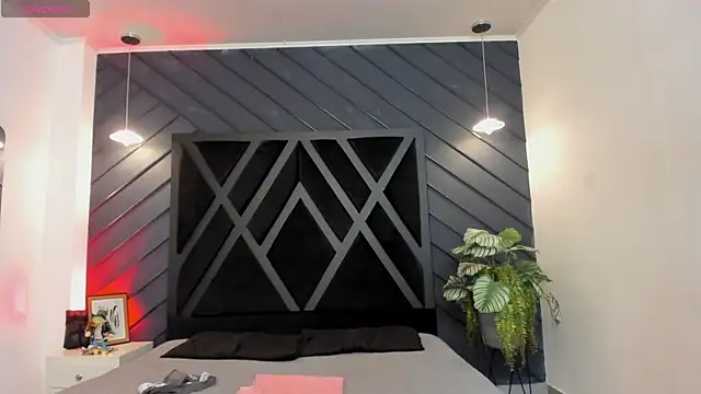 Snapshot of marco_garciia_ chatting on January 9, 11:11 pm marco garciia online show from January 9, 11:11 pm