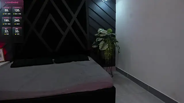 Snapshot of marco_garciia_ chatting on January 10, 11:11 pm marco garciia online show from January 10, 11:11 pm