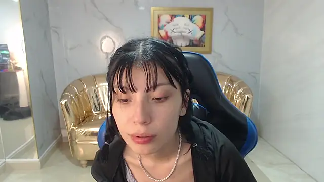 verana s online show from October 24, 8:35 am