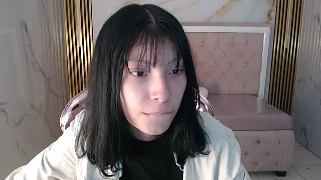 verana s online show from November 17, 8:02 pm