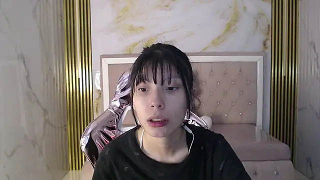 verana s online show from November 14, 8:01 pm