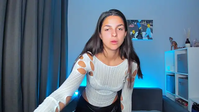 Snapshot of Guilana_baby chatting on September 18, 8:34 pm Guilana baby online show from September 18, 8:34 pm