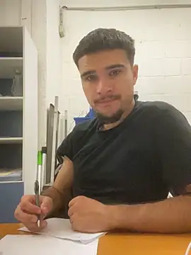 los freaky online show from October 5, 9:00 am