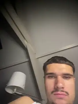 los freaky online show from October 14, 5:57 pm