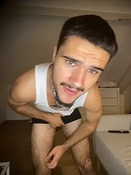 los freaky online show from September 20, 8:36 pm