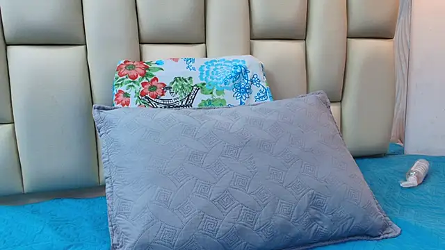 sweet amye online show from November 15, 7:18 pm