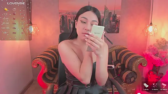 Dali collin online show from December 2, 11:45 am