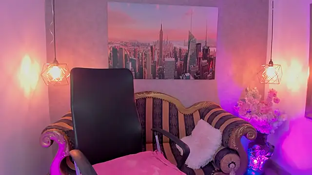 Dali collin online show from February 26, 1:11 pm