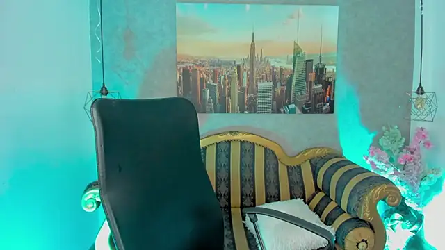 Dali collin online show from February 22, 2:30 pm