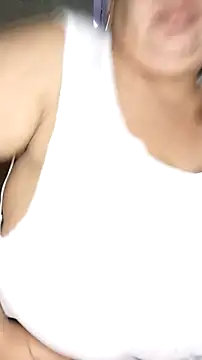 Snapshot of luzdanna chatting on November 7, 7:02 am luzdanna online show from November 7, 7:02 am