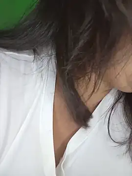 Snapshot of luzdanna chatting on June 10, 7:37 pm luzdanna online show from June 10, 7:37 pm