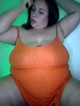 Snapshot of luzdanna chatting on May 24, 5:35 pm luzdanna online show from May 24, 5:35 pm