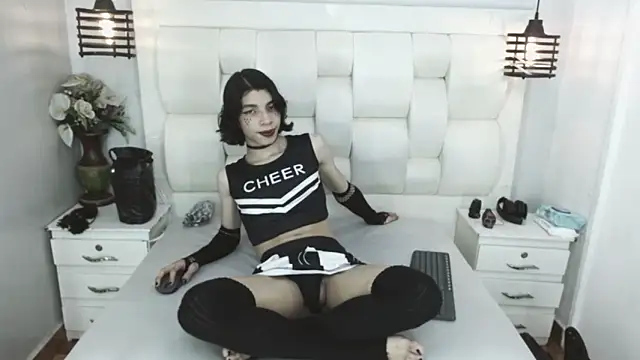 Atley Dolly online show from October 1, 9:51 pm